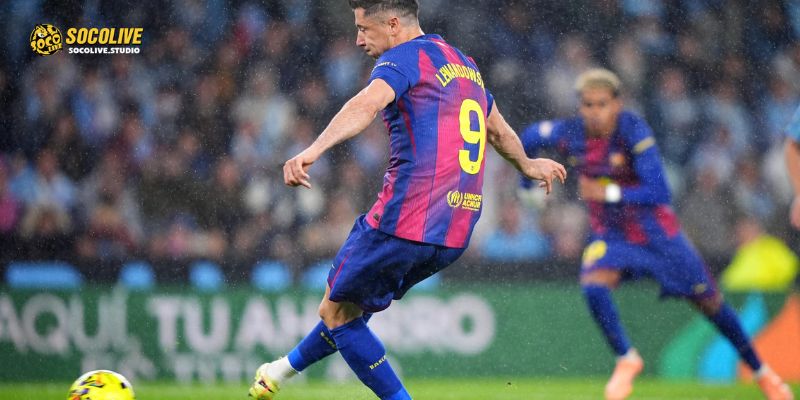 Hàng công hủy diệt của Barcelona quyết tâm dội "mưa gôn" vào lưới đối thủ chiếu dưới để bứt tốc đua vô địch